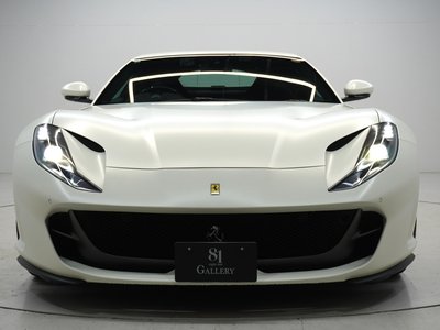 FERRARI 812 - 2