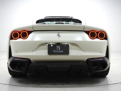 FERRARI 812 - 6