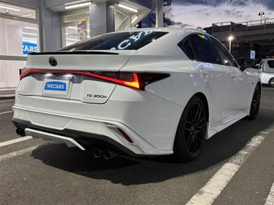 LEXUS IS - 4