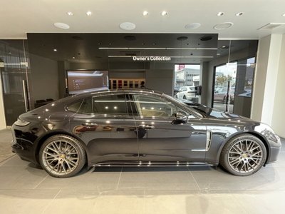 PORSCHE PANAMERA - 10