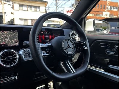 MERCEDES-BENZ GLB - 10