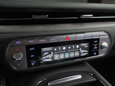 صورة مصغرة 31 لـ 2025 Genesis G90 (RS4)