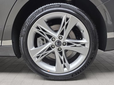 2025 Genesis G90 (RS4) photo 8