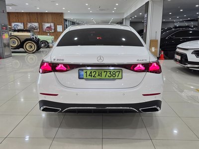 MERCEDES-BENZ E-CLASS - 3