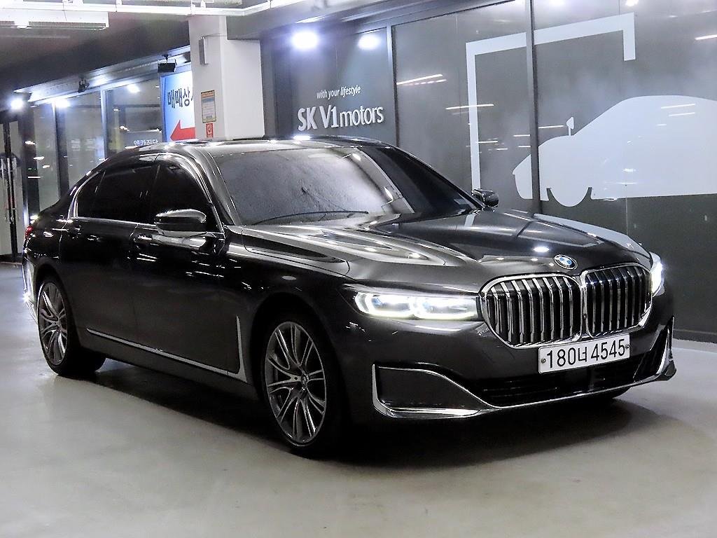 BMW 7 SERIES - View 1