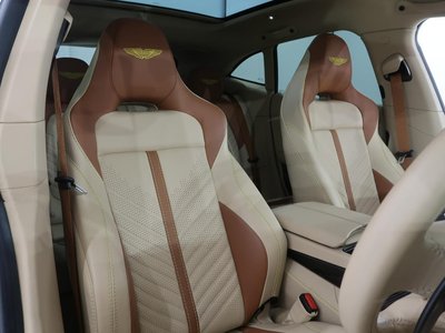 صورة 16 لـ 2023 Aston Martin DBX