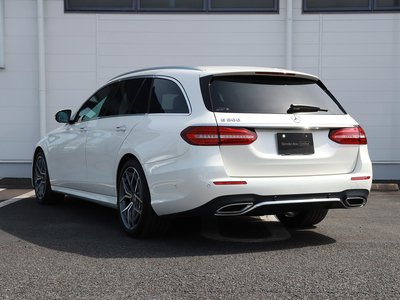 MERCEDES-BENZ E-CLASS - 10