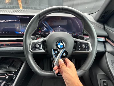 2025 BMW 5 SERIES 照片 9