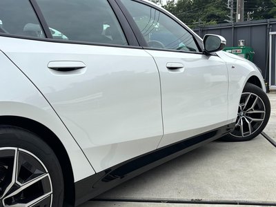 2025 BMW 5 SERIES 缩略图 52