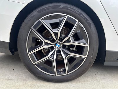 2025 BMW 5 SERIES 缩略图 61