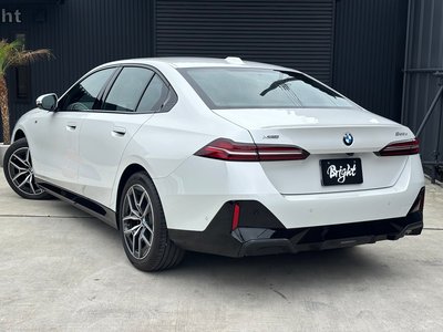 2025 BMW 5 SERIES 缩略图 54