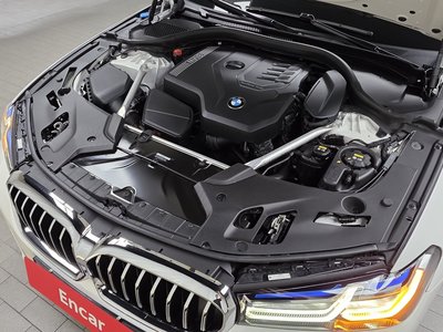 صورة 7 لـ 2022 BMW 5 SERIES