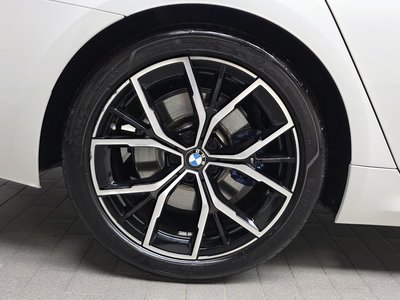 صورة 6 لـ 2022 BMW 5 SERIES