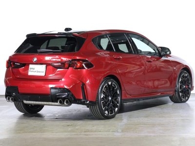2026 BMW 1 SERIES photo 2