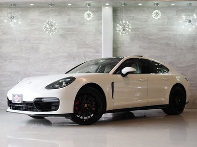 PORSCHE PANAMERA - 1