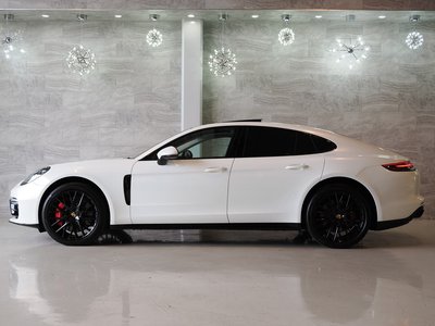 PORSCHE PANAMERA - 5