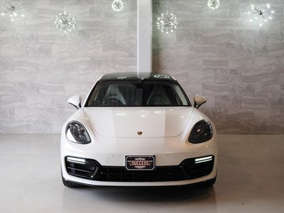 PORSCHE PANAMERA - 3