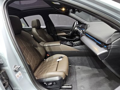صورة مصغرة 16 لـ 2024 BMW 5 SERIES