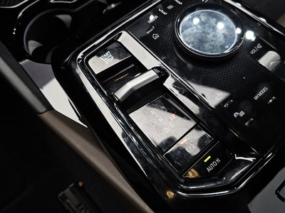 صورة مصغرة 12 لـ 2024 BMW 5 SERIES