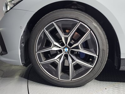 صورة 6 لـ 2024 BMW 5 SERIES