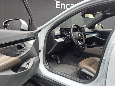 صورة مصغرة 13 لـ 2024 BMW 5 SERIES