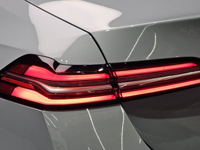 صورة 10 لـ 2024 BMW 5 SERIES
