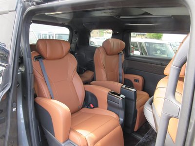 TOYOTA VELLFIRE - 10