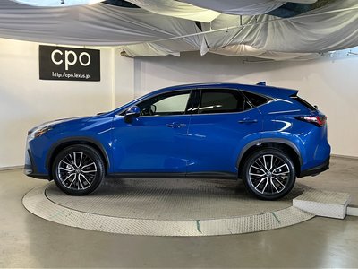 2022 Lexus NX — фото 8