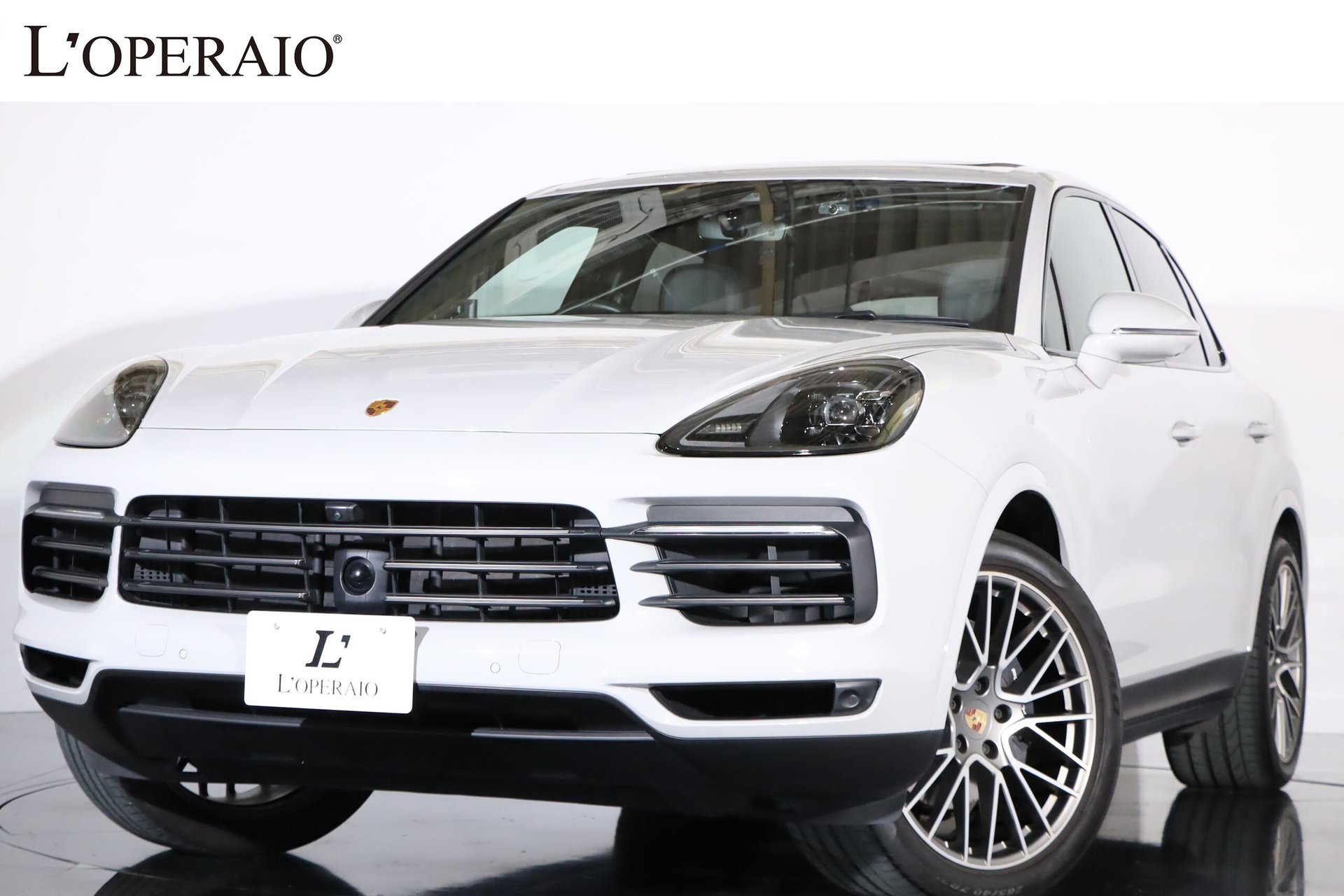 PORSCHE CAYENNE - View 1