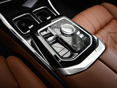 BMW 7 SERIES - 9