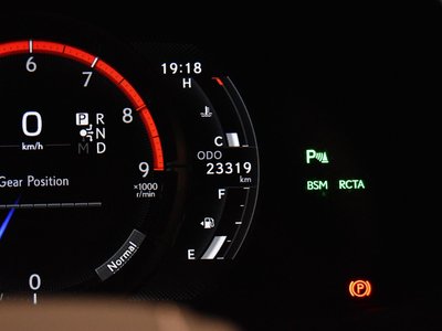 صورة مصغرة 24 لـ 2022 Lexus LC