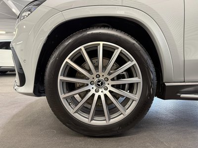 MERCEDES-BENZ GLS - 10