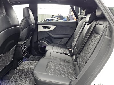 2025 AUDI Q8 缩略图 19