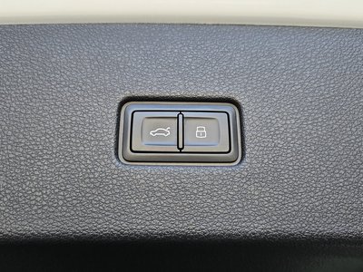 2025 AUDI Q8 缩略图 31