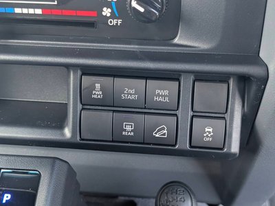 2026 Toyota LAND CRUISER 70 — миниатюра 18