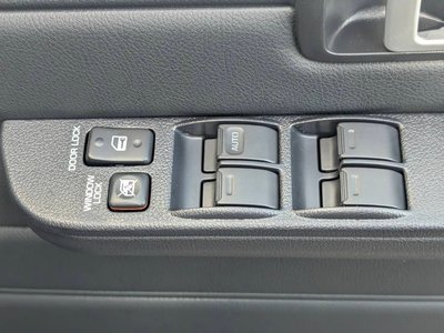 2026 Toyota LAND CRUISER 70 — миниатюра 29