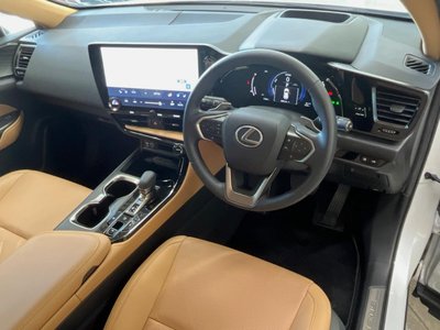 2023 Lexus NX — миниатюра 30