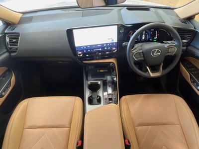2023 Lexus NX — фото 2
