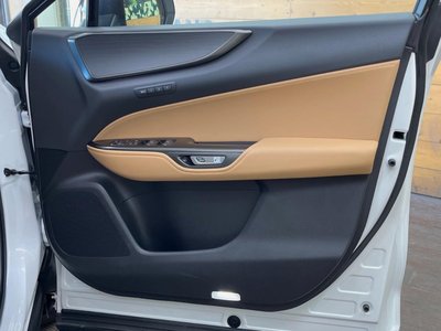 2023 Lexus NX — миниатюра 28
