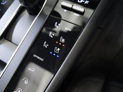 PORSCHE MACAN - 6