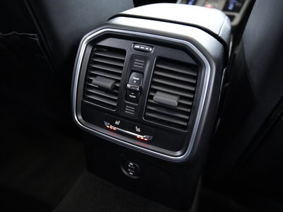 PORSCHE MACAN - 7
