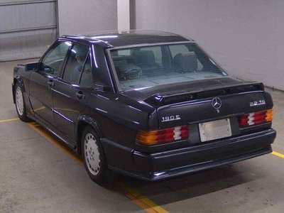 صورة 2 لـ 1986 Mercedes-BENZ 190