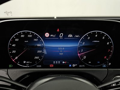 MERCEDES-BENZ E-CLASS - 8