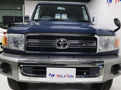 TOYOTA LAND CRUISER 70 PICKUP - 4