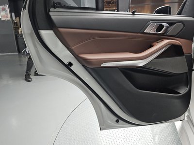 صورة مصغرة 15 لـ 2025 BMW X5