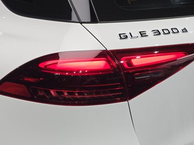 MERCEDES-BENZ GLE - 10