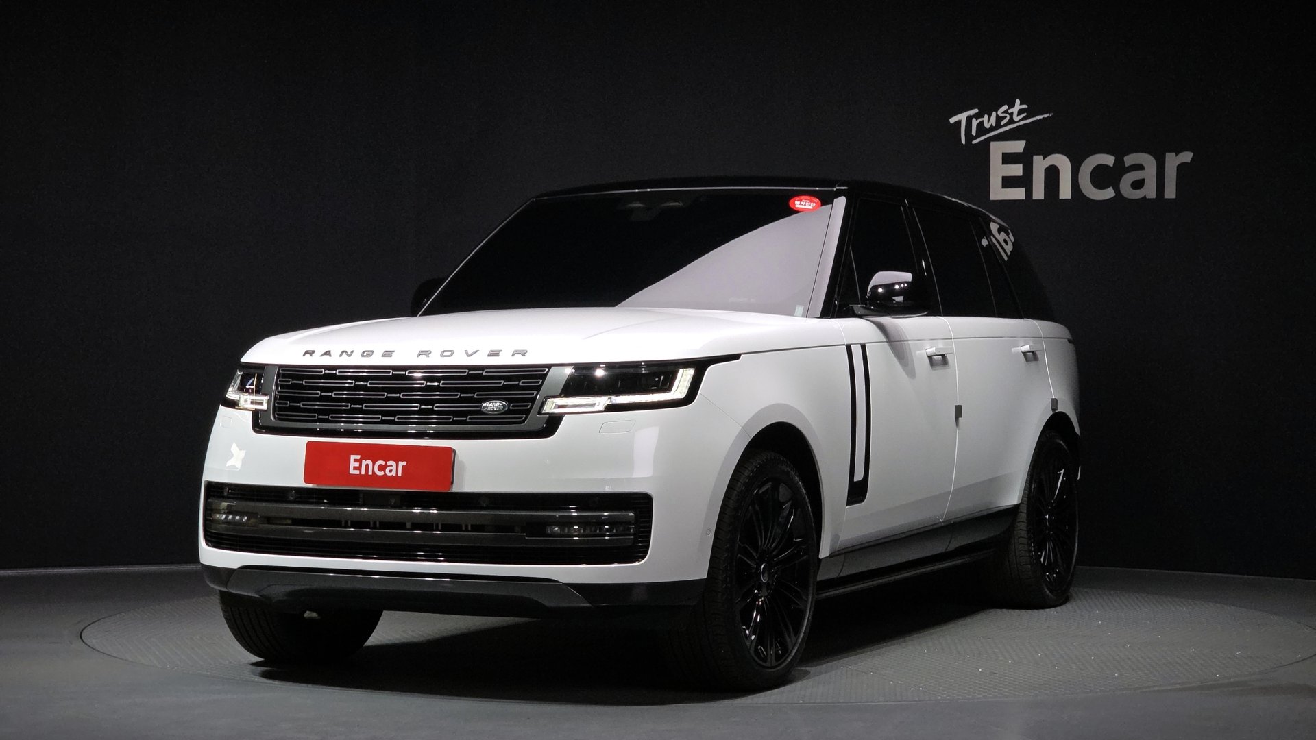 LAND ROVER RANGE ROVER - View 1