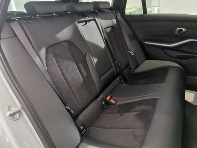 صورة مصغرة 35 لـ 2024 BMW 3 SERIES TOURING