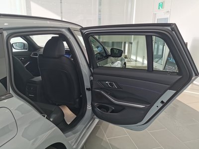 صورة مصغرة 34 لـ 2024 BMW 3 SERIES TOURING