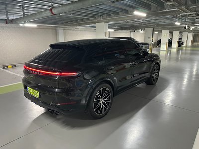 PORSCHE CAYENNE - 8